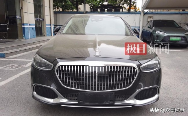 “富二代”男子开迈巴赫顿顿吃10多块外卖，警方从外卖记录发现破绽抓获嫌犯！