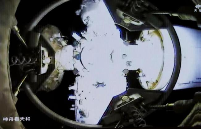 神舟二十号航天员入驻天宫 太空会师圆满成功