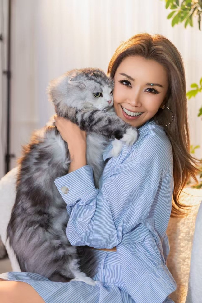 王蓉：會(huì)把這段時(shí)間的心情寫(xiě)進(jìn)新歌 再續(xù)舞臺(tái)緣