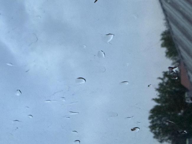 注意防風防雨!北京今天氣溫下降,城區(qū)有弱降水,陣風較大