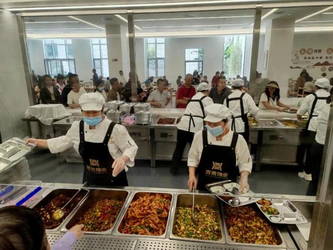 五一期間多地政府食堂向游客開放,！