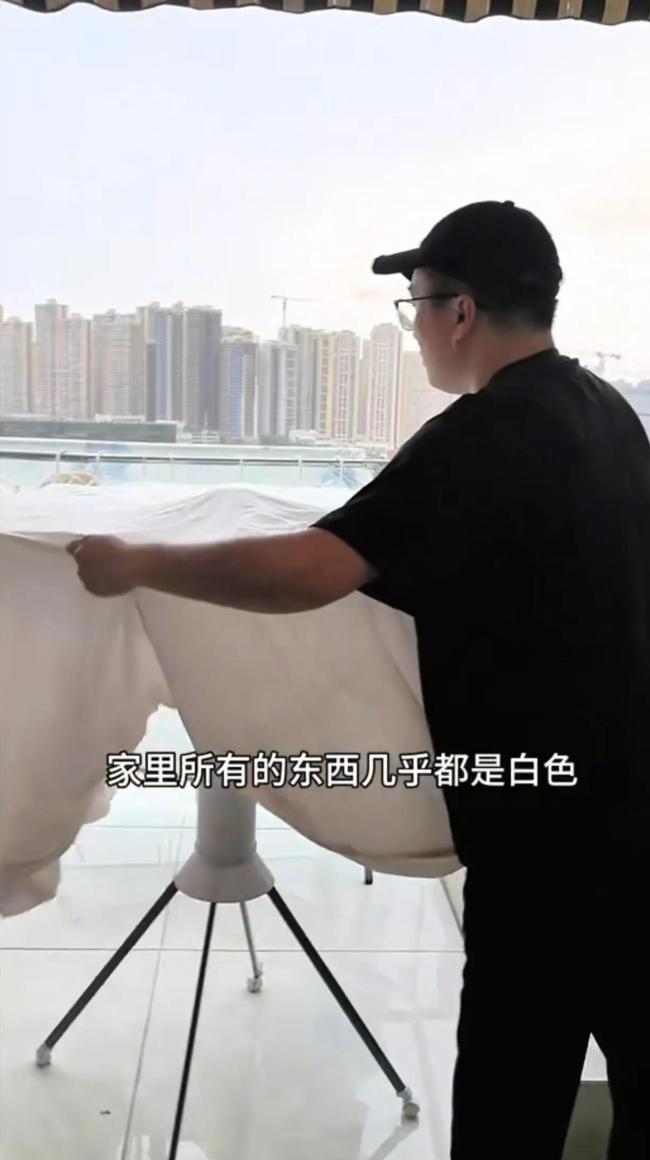 32歲兒子辭職照顧“2歲”媽媽 孝心滿滿感動眾人