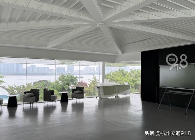 杭州一社區(qū)書記喊話新人 免費(fèi)場(chǎng)地等你來(lái),！