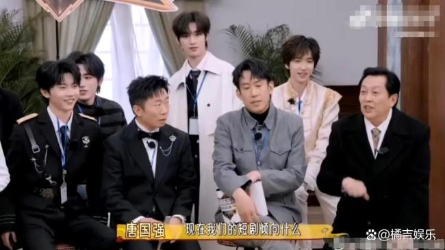 唐国强锐评当下短剧创作的逆境与悼念
