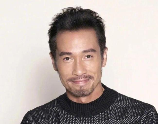 TVB視帝陳豪被爆養(yǎng)家壓力大 日夜顛倒狂接工作