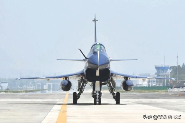 印巴之戰(zhàn)結(jié)束 中國軍工會大爆單嗎 殲-10C震撼全球