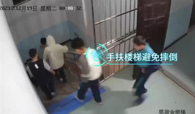 近年來地震時多所學校做法值得點贊 教科書式避險疏散