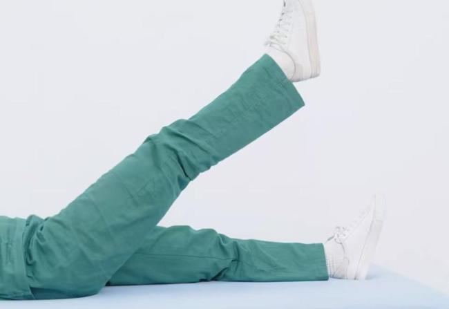 睡前可以練的超簡單腿部動作 輕松提升睡眠質(zhì)量