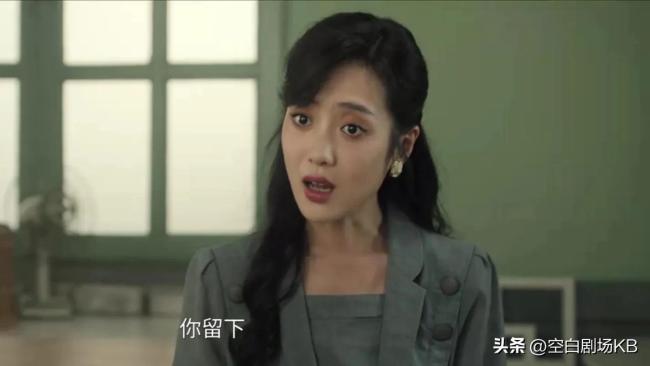 《獅城山?！穾团缮贍斕一ㄌ啵?/><p><br/></p><p>程南屏自從被劉振東救了以后,，就對(duì)他產(chǎn)生了好感,。十指不沾陽春水的程南屏，也走進(jìn)了廚房,，為劉振東做飯熬湯,。</p>
            </div>
            <!-- /qudao/etc/endpage/ep_pagetop.shtml Start -->
<div   id=