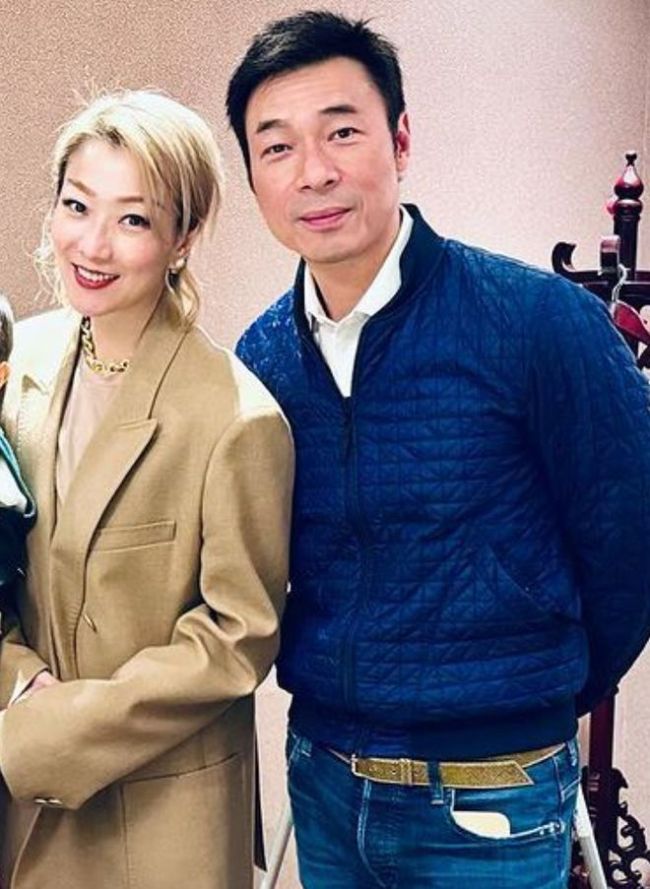 鄭秀文夫婦同臺(tái) 女方曾包容男方出軌,！