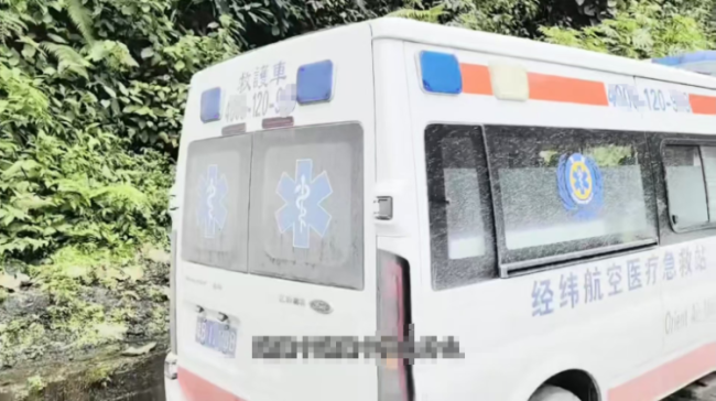 警方回應(yīng)救護(hù)車無任務(wù)鳴笛開道