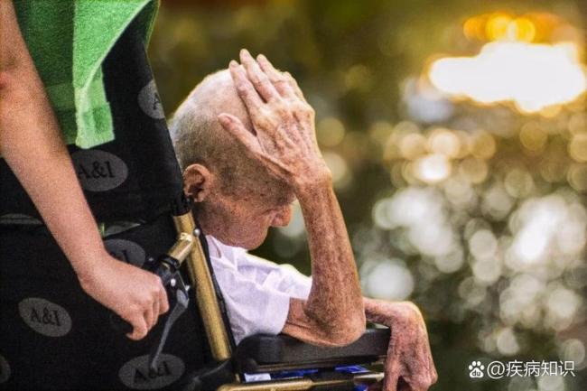 老人突然变瘦可能是疾病信号 应及时到医院进行检查