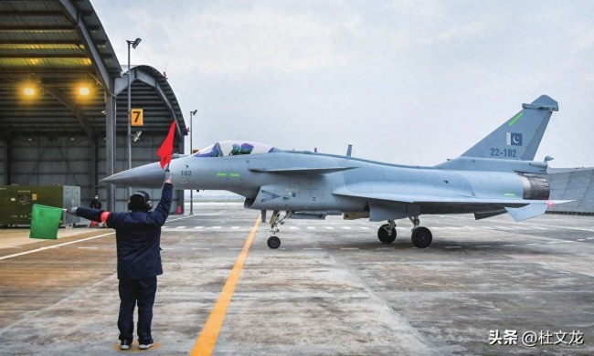 學(xué)者：印巴空戰(zhàn)給中國打開戰(zhàn)機(jī)市場