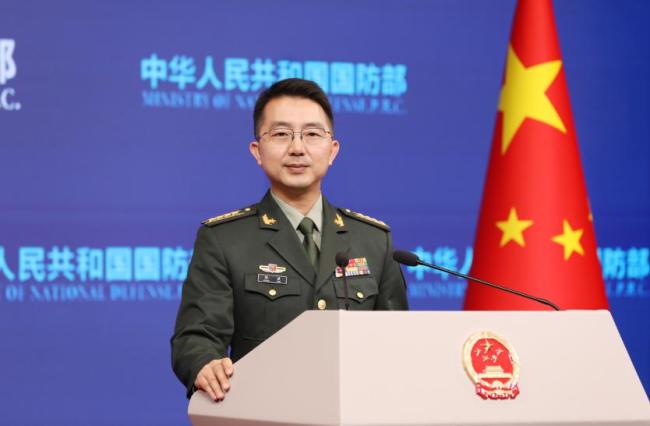 新任國防部新聞發(fā)言人蔣斌亮相