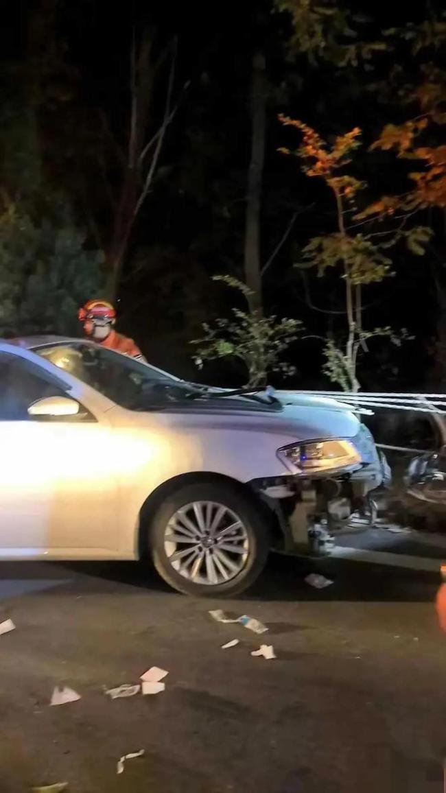 被落石砸中身亡男子母親發(fā)聲 防護缺失釀悲劇