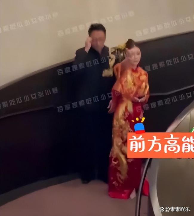 汪小菲婚禮現(xiàn)場曝光 新娘用手擋鏡頭 新婚喜悅溢于言表