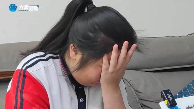 夫妻被酒駕者撞死 大女兒至今仍輟學(xué)在家 家庭破碎債臺(tái)高筑
