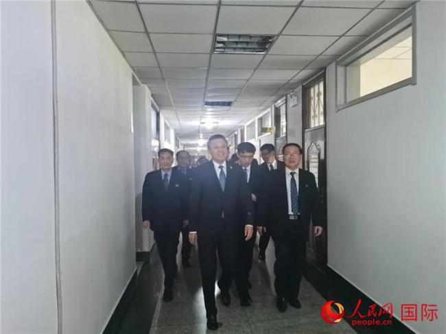 中國駐朝鮮使館訪問平壤科大 促進教育交流合作