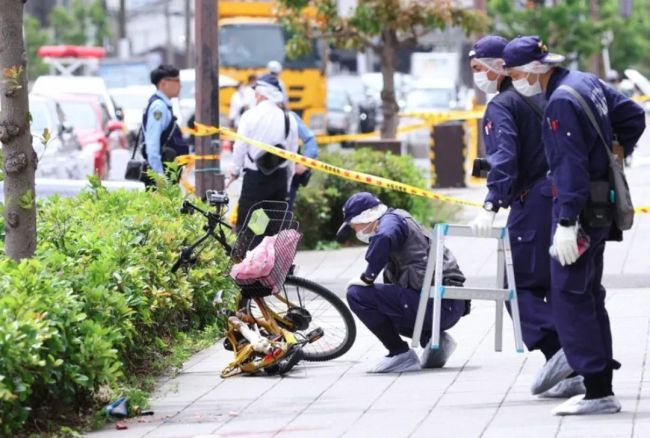 大爺墜樓砸中男子雙雙喪命 悲劇發(fā)生在大阪街頭