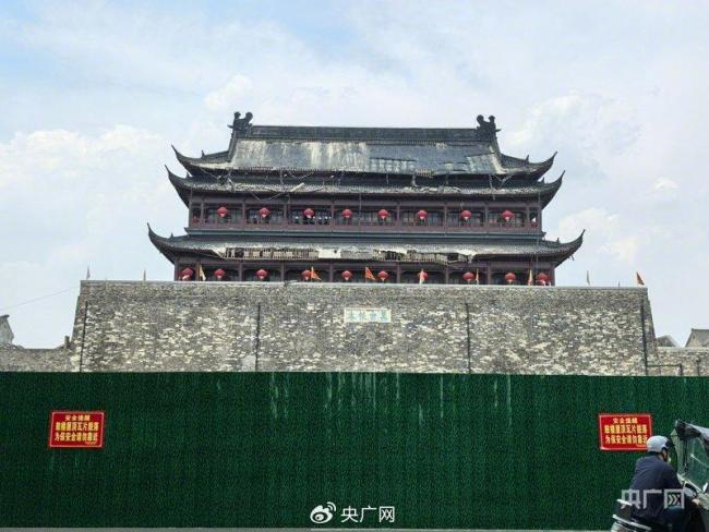 鳳陽文旅局長回應(yīng)鼓樓瓦片脫落 施工質(zhì)量引質(zhì)疑
