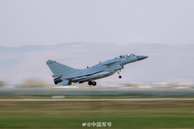 “争气机”歼-10的故事有多令人动容