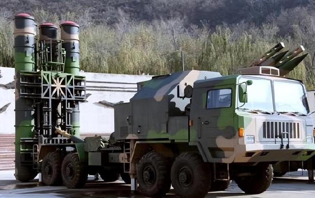 印軍蘇-30陣風(fēng)戰(zhàn)機(jī)上畫戰(zhàn)績意欲何為 輿論戰(zhàn)工具