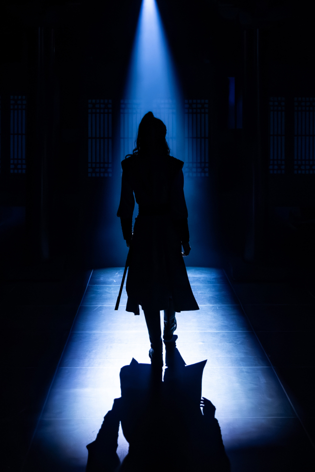 沉浸式話(huà)劇《慶余年》上海首演：沒(méi)有特效的修飾,，只有演員的表演