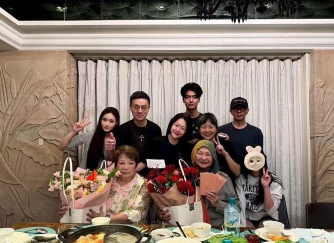 S媽正面回應“爭遺產(chǎn)”傳聞：我都70歲了爭什么