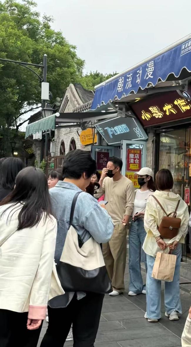 汪小菲夫婦大婚后首次公開(kāi)露面,，一個(gè)舉動(dòng)暴露相處狀態(tài)