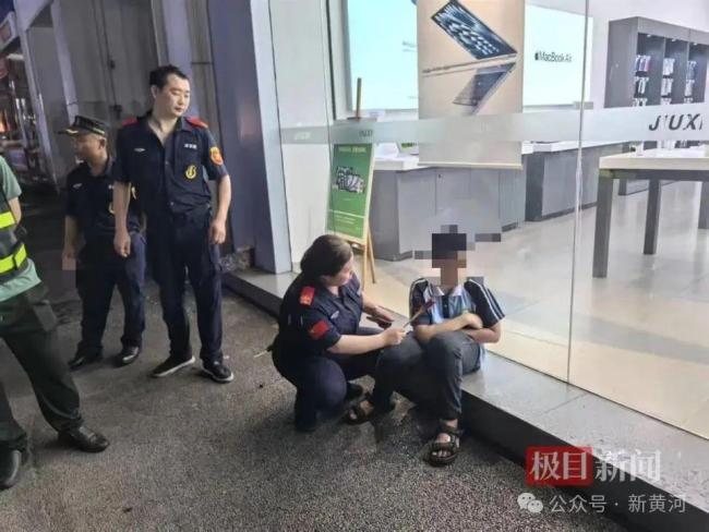 男孩離家出走2天后父親意外去世 父子未能見最后一面