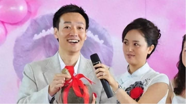 辛柏青拒收礼金 称心意领了 低调如初坚持如故