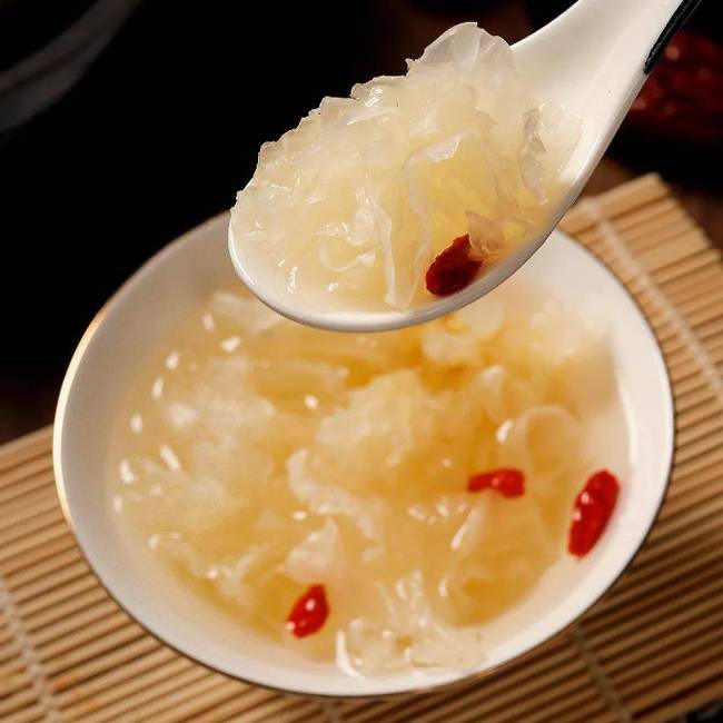 吃銀耳能補(bǔ)充膠原蛋白嗎,？