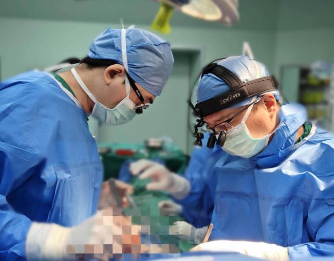 八旬老人二次置換心臟瓣膜成功