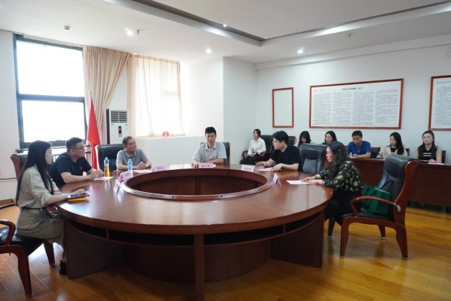 中华网与江西师范大学科技学院举行战略合作签约暨“中华网智媒产业学院”揭牌仪式