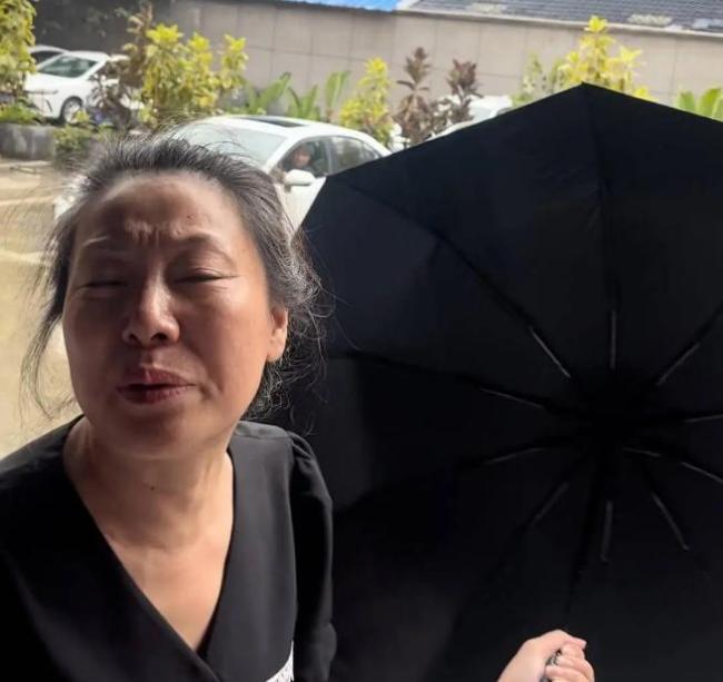 成都家門口遇害女子母親直播發(fā)聲,！精神病是殺人的“免死金牌”嗎,？