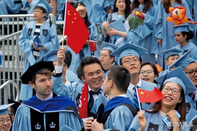 美为何区别对待中国留学生 签证新政背后的双重标准