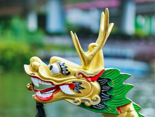 你的龍舟我的龍舟好像不一樣 端午風俗各具特色