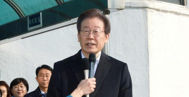 尹锡悦被迫离党,李在明对台湾事务表态,最新民调显示局势已明朗