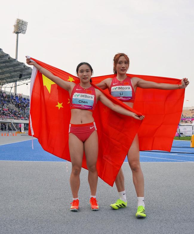 中国队亚锦赛女子接力摘金 收官日四金闪耀