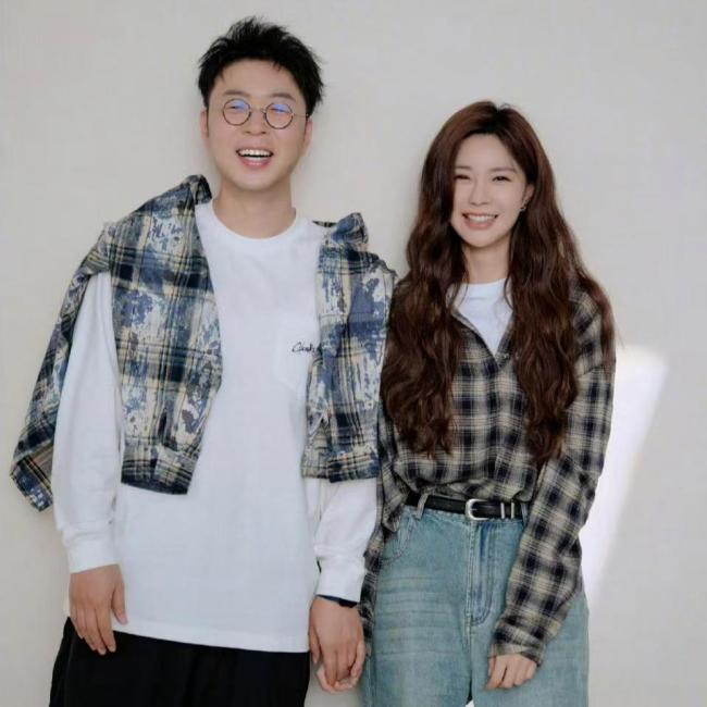 杜海濤：跟歌手女主持約會(huì)的一天 甜蜜互動(dòng)引關(guān)注