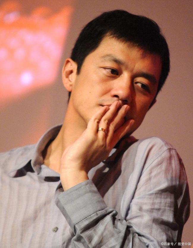 一心想当商业大亨，李亚鹏的4000万债什么时候还完？ 直播带货艰难还债