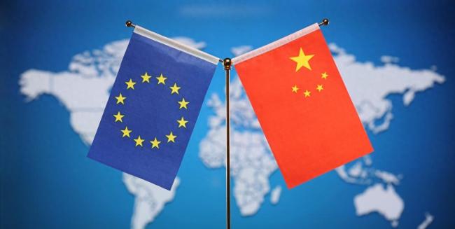 眼见特朗普对中国态度大变，法国马上反应过来，一个电话打到北京 白兰地危机引爆外交行动