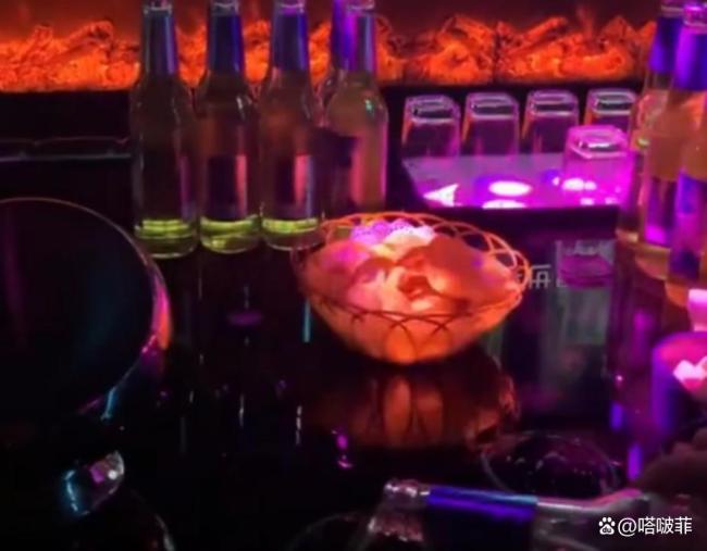 準(zhǔn)新郎結(jié)婚前一晚報(bào)假警被拘 荒誕劇沖上熱搜