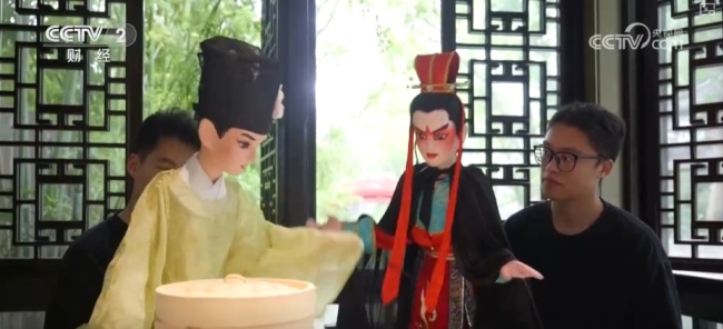 体育搭台文旅唱戏流量变增量 苏超燃动消费热力