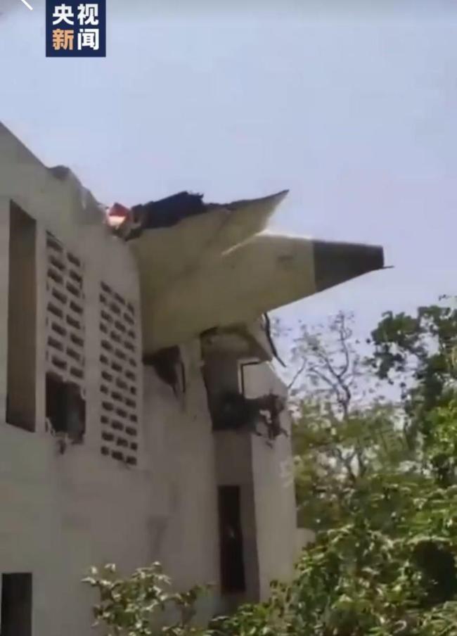 印度墜機事故幸存男子:坐在11A座位 奇跡生還者回憶驚魂時刻