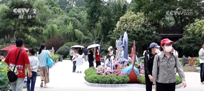 體育搭臺(tái)文旅唱戲流量變?cè)隽?蘇超燃動(dòng)消費(fèi)熱力