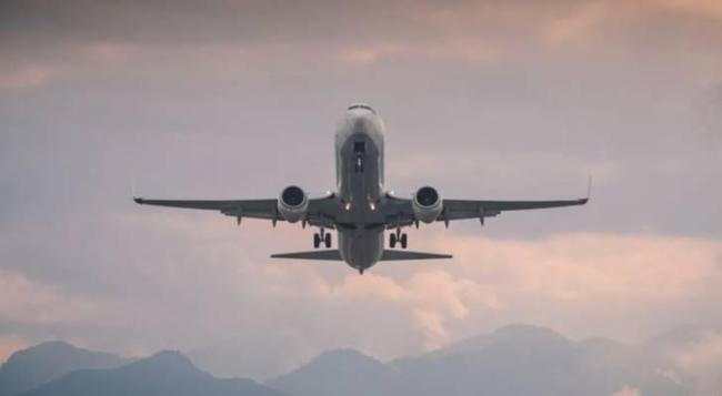 约旦重新开放领空 航班逐步恢复运行