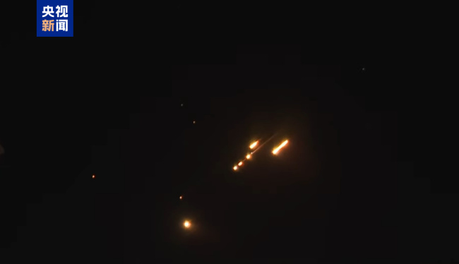 以軍監(jiān)測到伊朗導(dǎo)彈襲擊 全境多地拉響防空警報