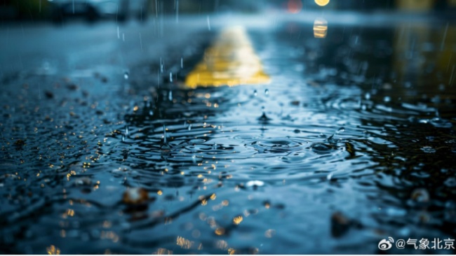故宮雨中再現(xiàn)千龍吐水 六百年排水系統(tǒng)顯神威
