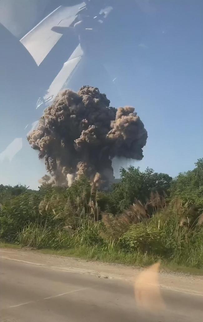 临澧镇政府回应花炮厂爆炸起火 官方正调查处理